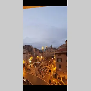 https://appartement-front-vieux-port-tout-option.fr-provencehotel.com