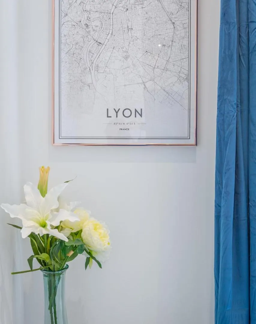 Apartament Les Cocons Emeraude Et Fleuri Lyon